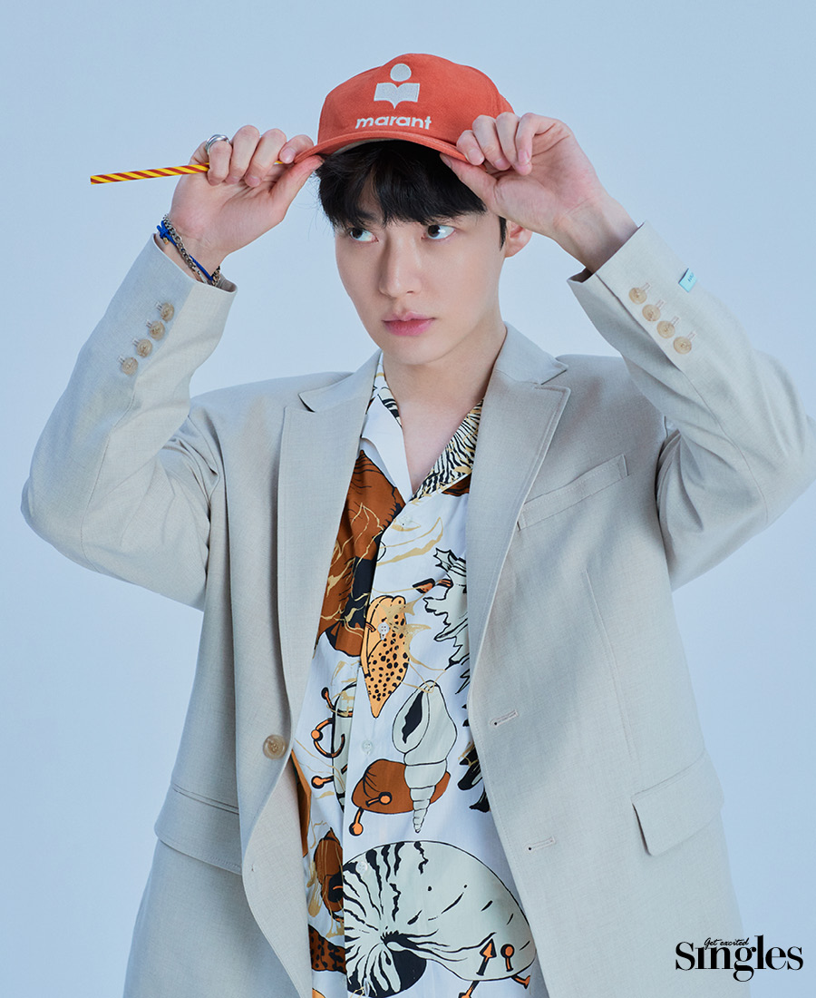 안재현의 세계는 계속 팽창중, 안재현, 기억할 수 있는 것들의 목록, 싱글즈, Single Plus